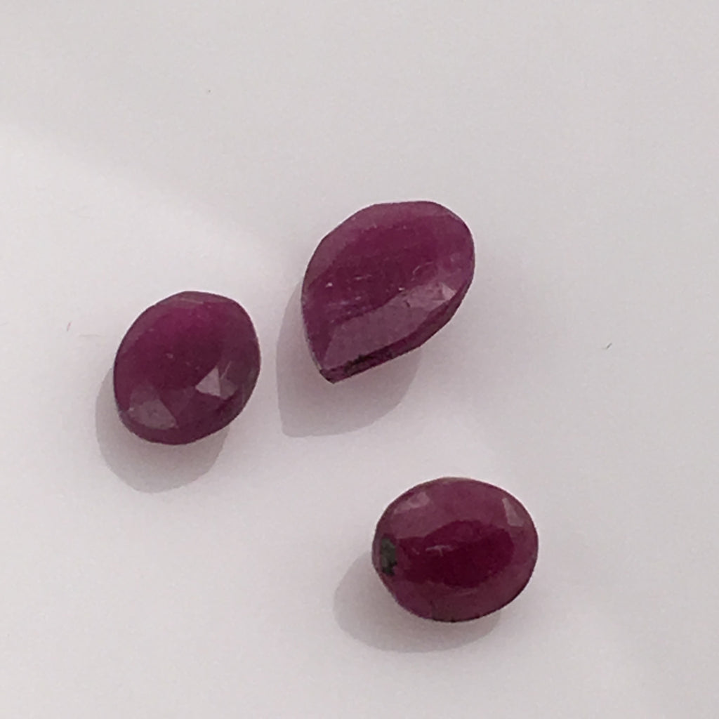 2.1  carat Ruby Gemstone Set - Colonial Gems