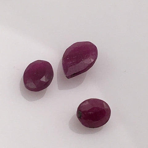 2.1  carat Ruby Gemstone Set - Colonial Gems