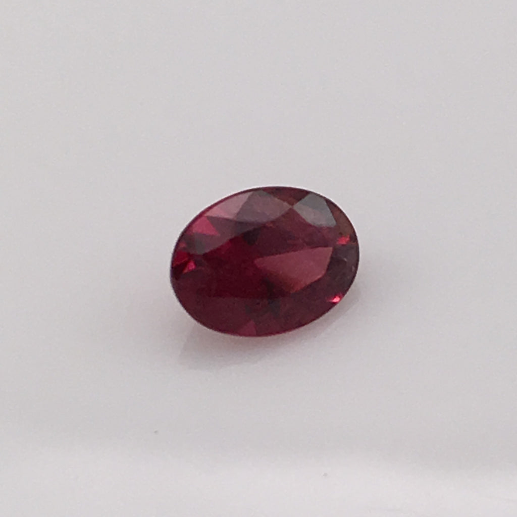 1 carat Raspberry Rhodolite Gemstone - Colonial Gems