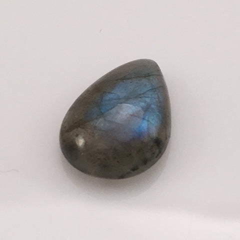 4.6 carat Scandanvian Labrodorite Gemstone - Colonial Gems