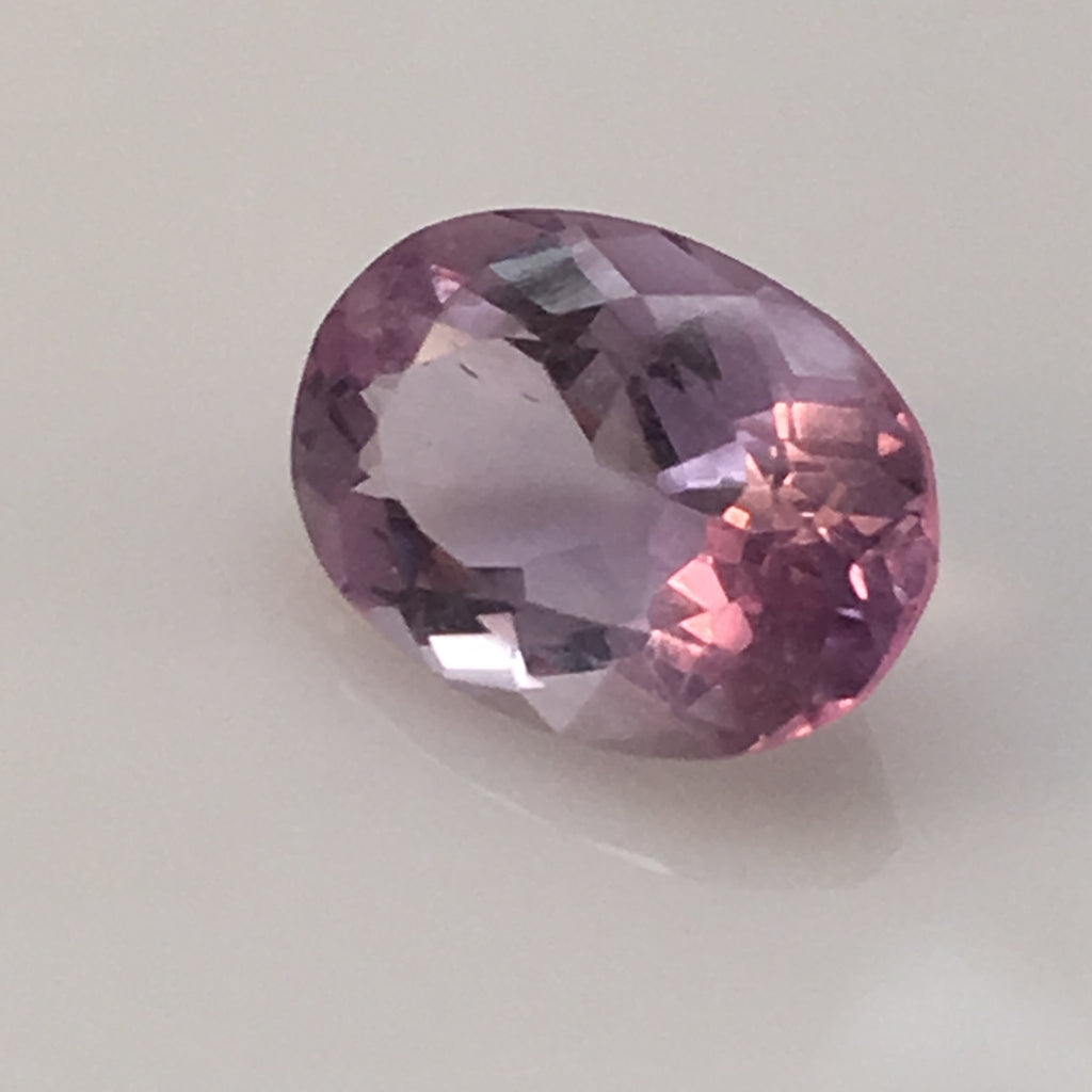 9 carat Lavender Pink African Kunzite Gemstone - Colonial Gems