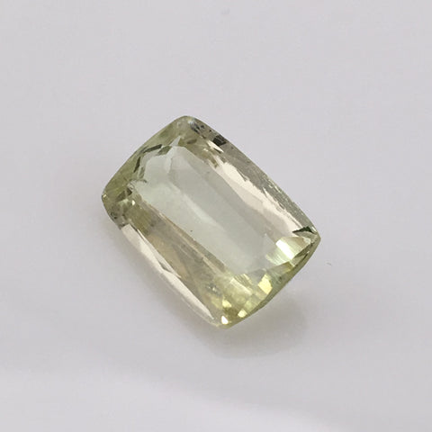 4.8 carat Hiddenite Gemstone - Colonial Gems