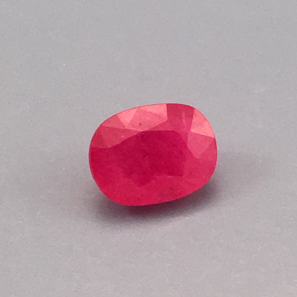 2.1 carat Thai Ruby Gemstone - Colonial Gems