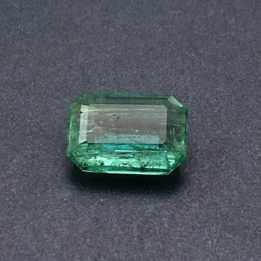 2.5 carat Emerald Gemstone - Colonial Gems